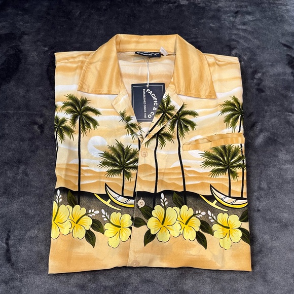 Pacific & Co. Hawaiian Shirt - Picture 6 of 6